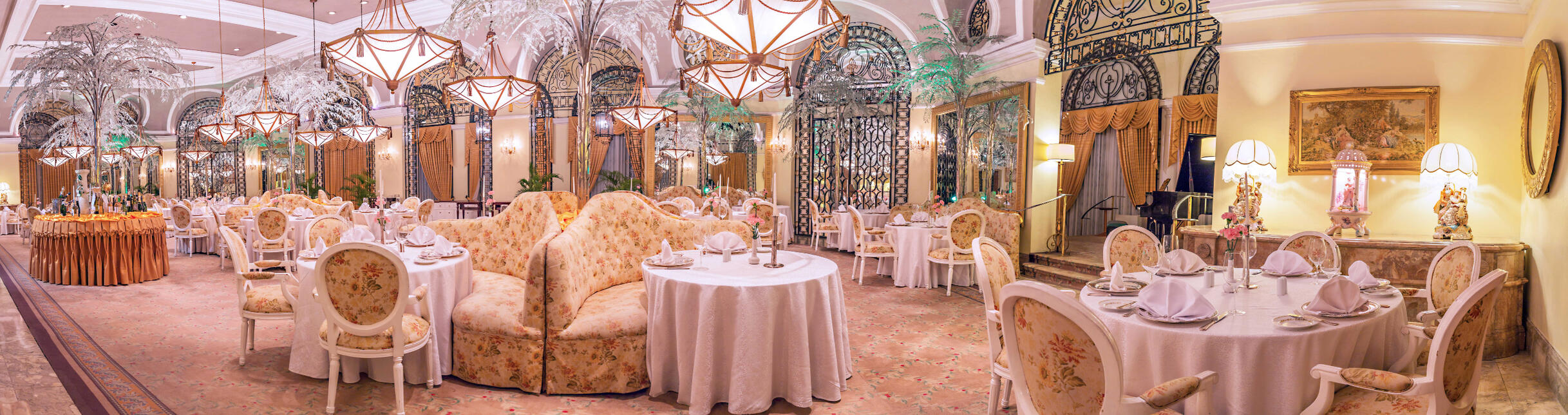 Manila Hotel - Champagne Room